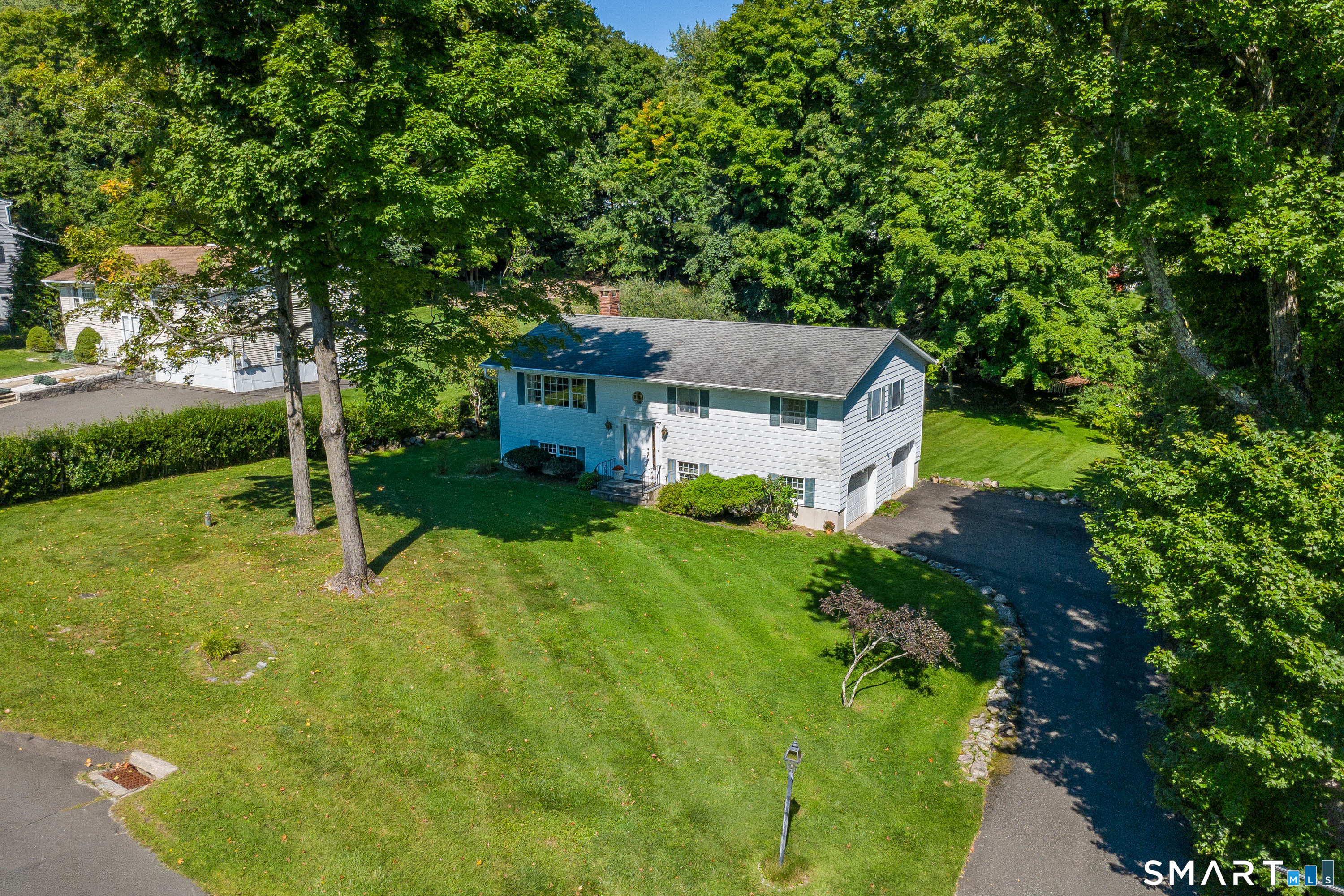 38 Old Farm Road, New Fairfield, CT 06812 | For Sale at $575,000