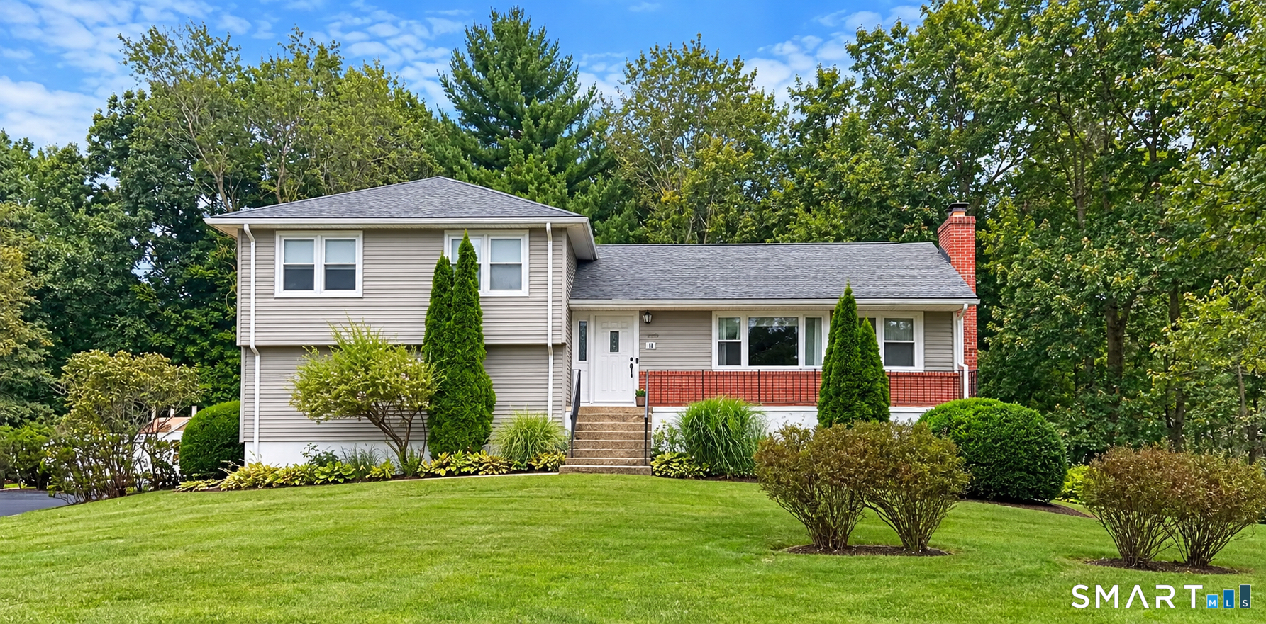 4280 Madison Avenue, Trumbull, CT 06611 | For Sale at $599,000