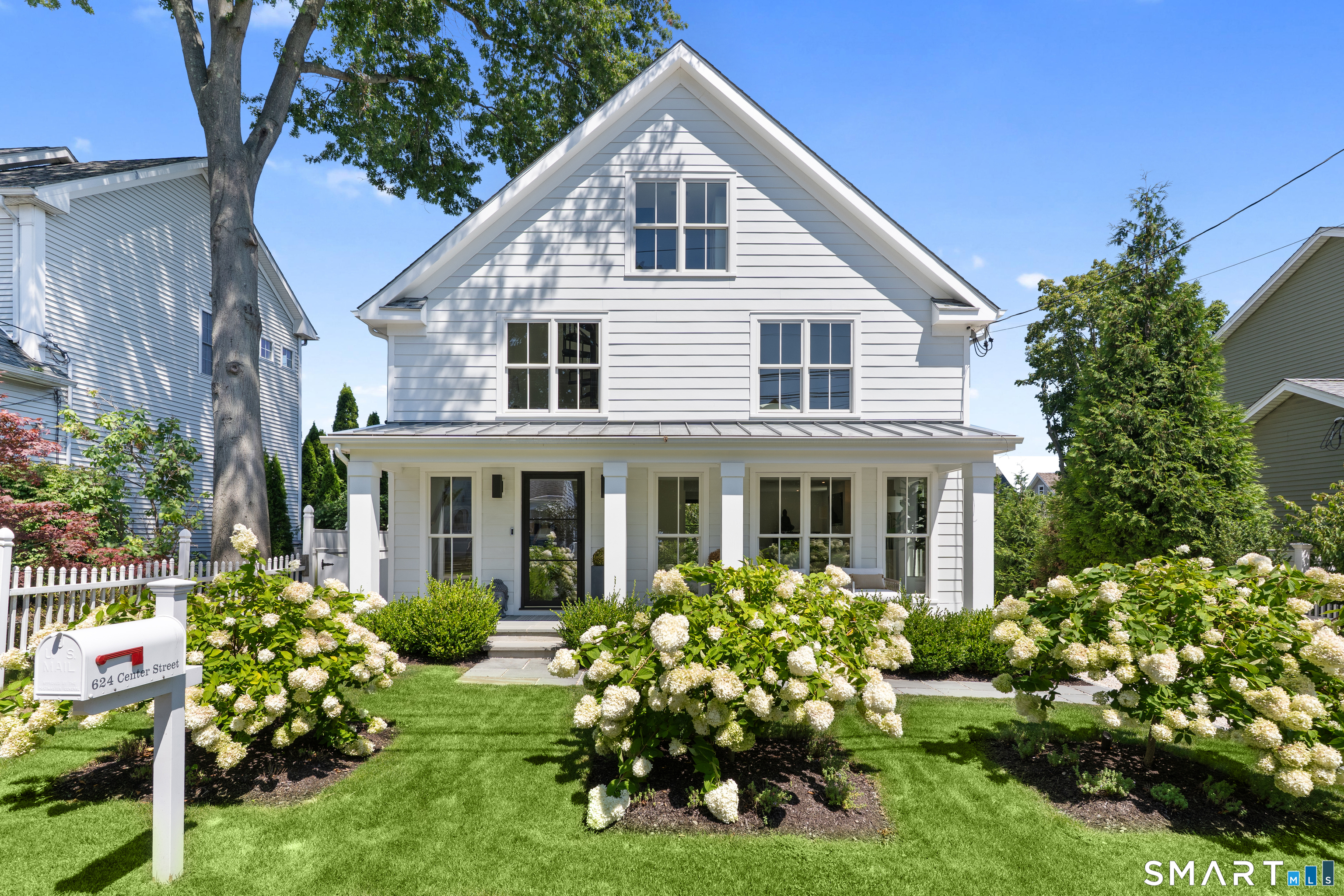 624 Center Street, Fairfield, CT 06890 | For Sale at $1,495,000