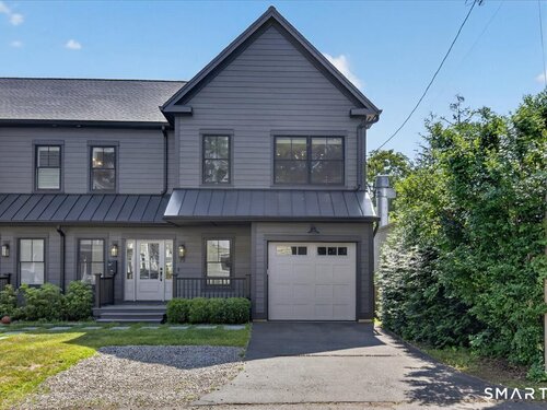  condo home for sale located at 79 Thorpe Street, 79, Fairfield, CT 06824