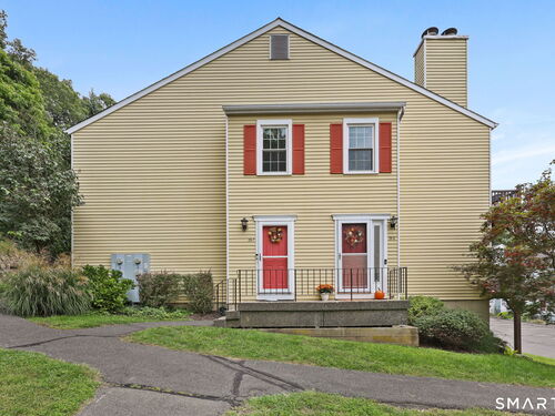  townhouse condo for sale located at 55 Mill Plain Road, 29-8, Danbury, CT 06811