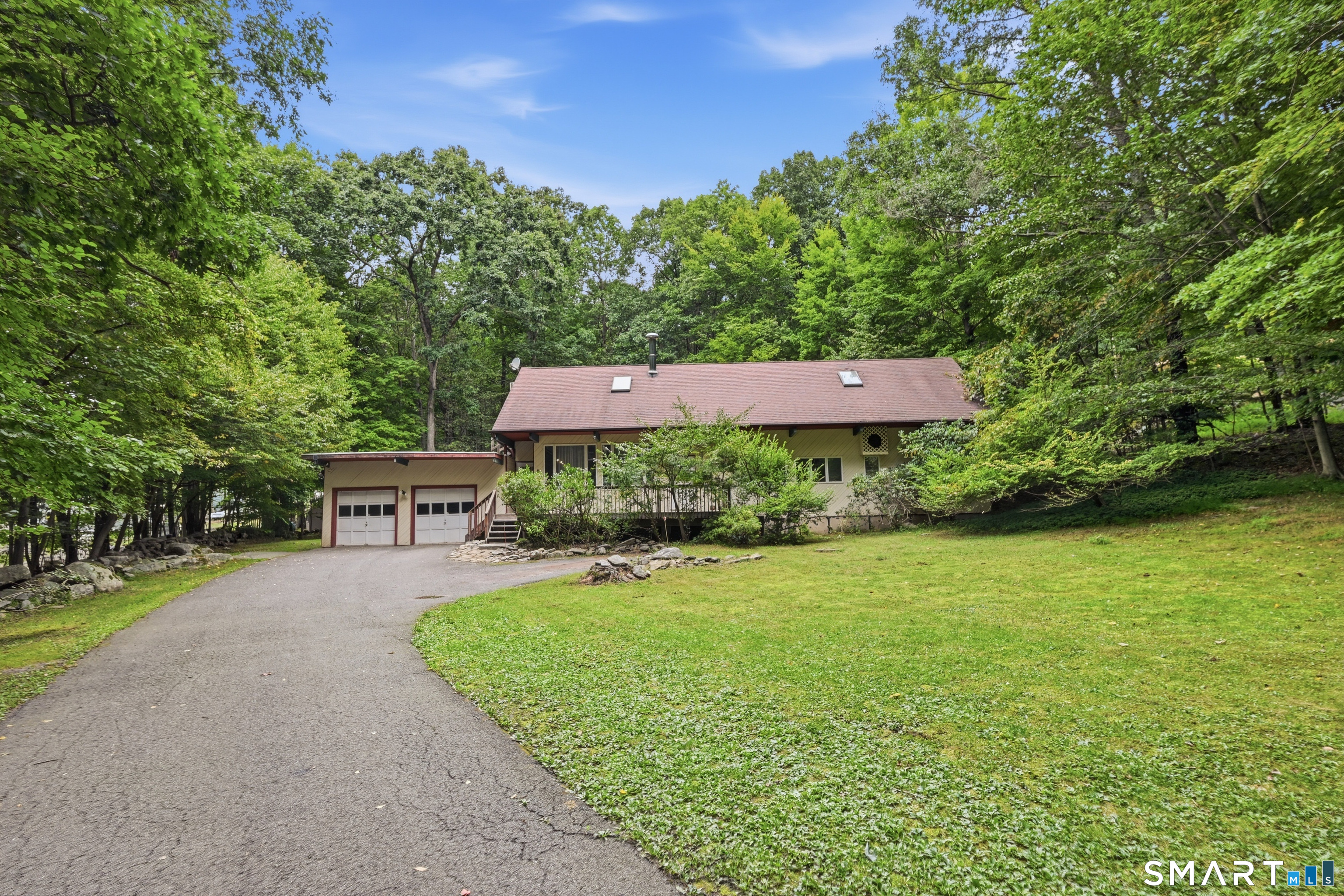 5 Old Lantern Drive South, Bethel, CT 06801 | For Sale at $450,000