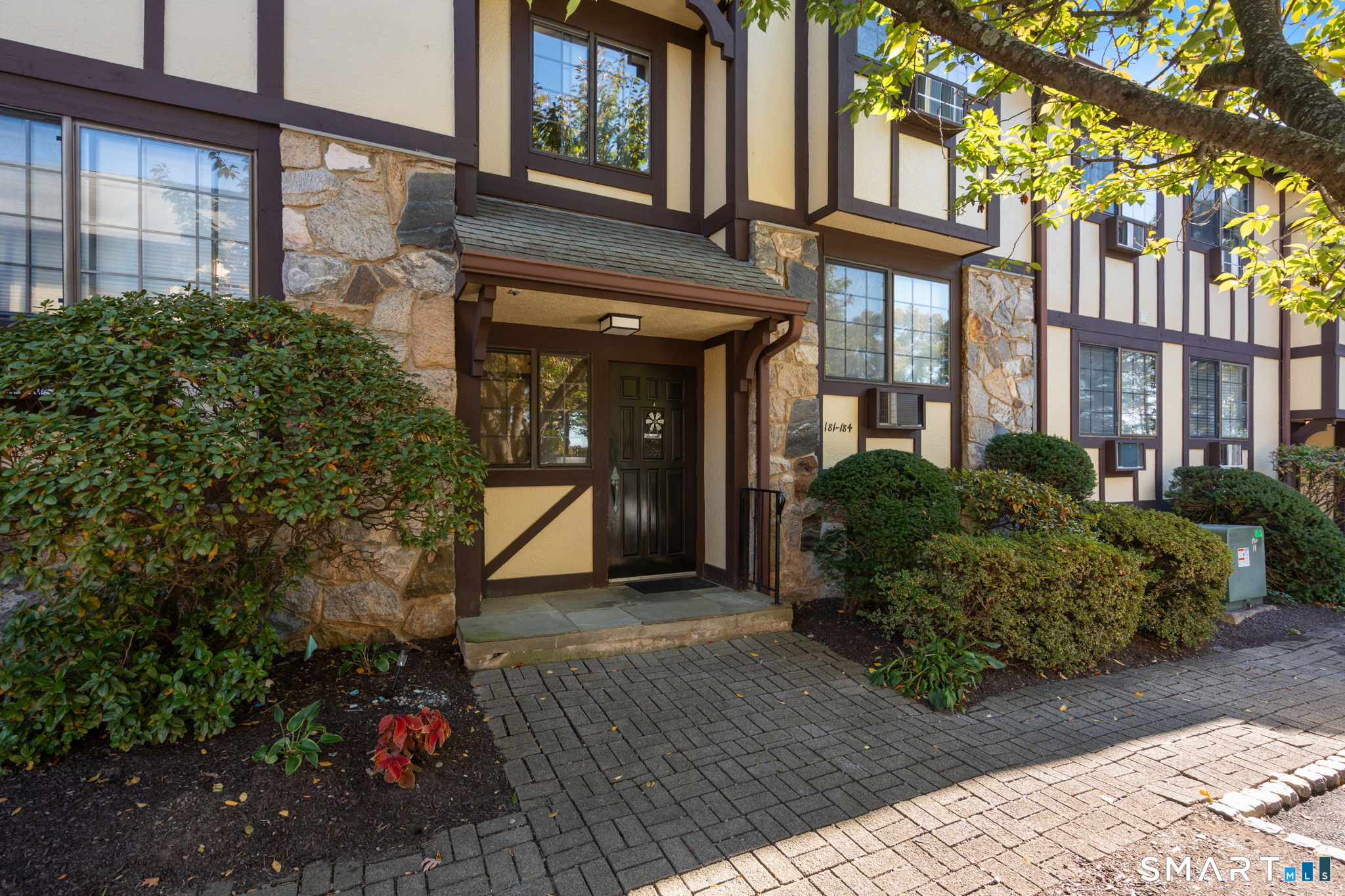 50 Aiken Street, 184, Norwalk, CT 06851 | For Sale at $429,000