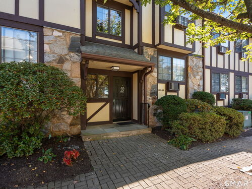  condo home for sale located at 50 Aiken Street, 184, Norwalk, CT 06851
