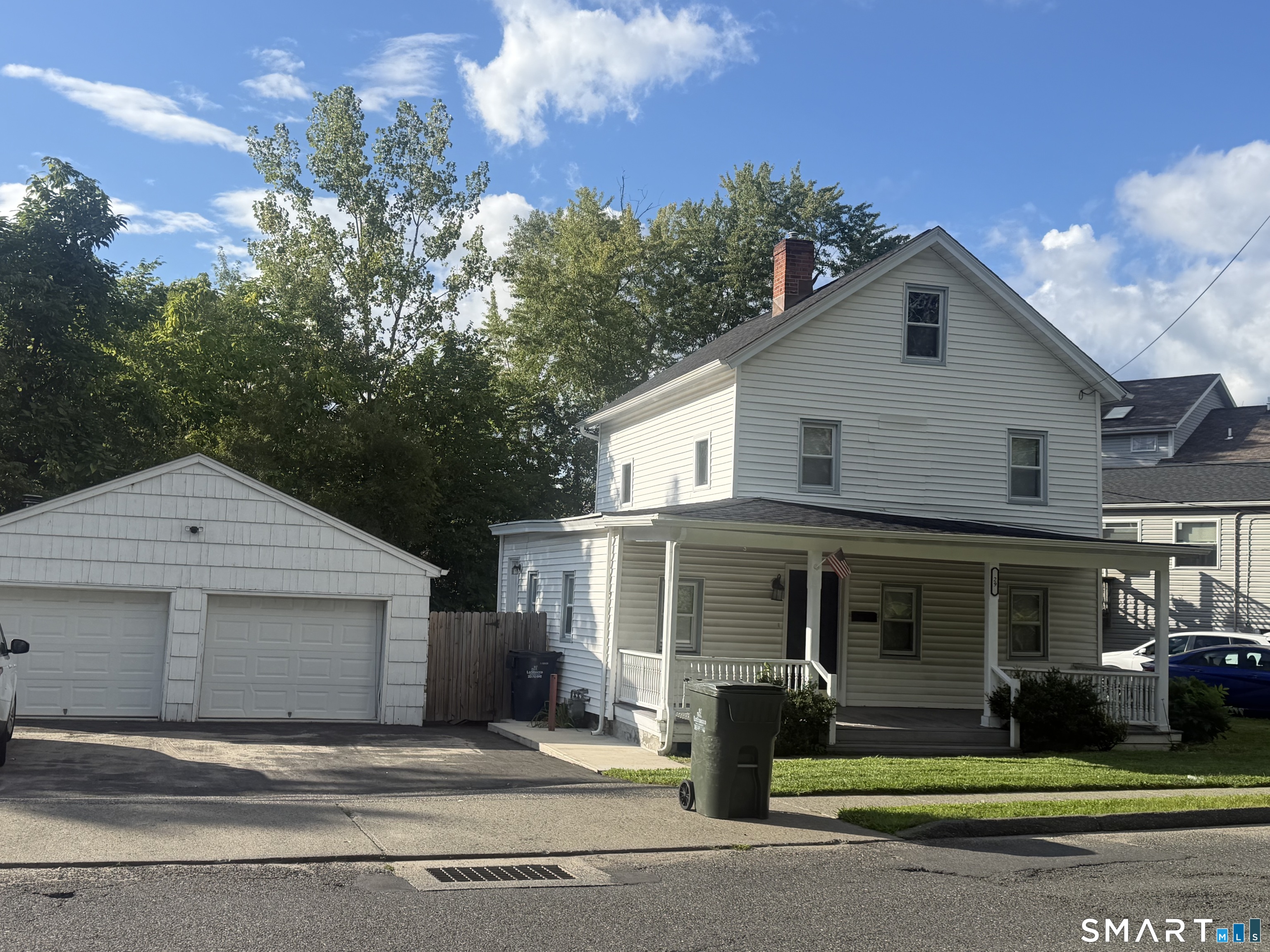 29 West Wooster Street, Danbury, CT 06810 | For Sale at $379,000