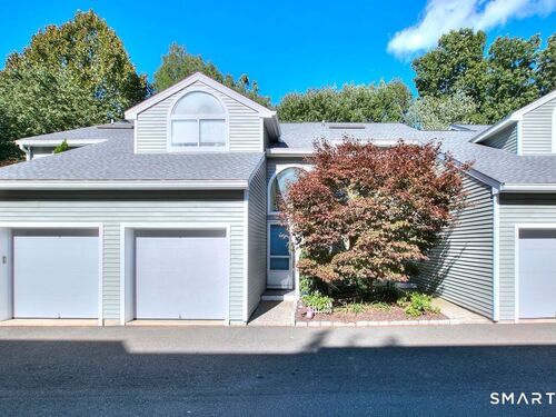  townhouse condo for sale located at 100 Glen Side, 100, Wilton, CT 06897