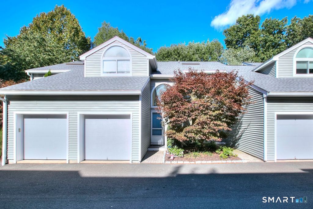 100 Glen Side, 100, Wilton, CT 06897 | For Sale at $579,000