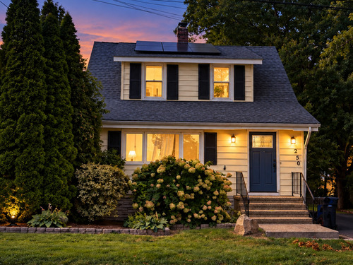  single family home for sale located at 1250 Hillside Avenue, Stratford, CT 06614