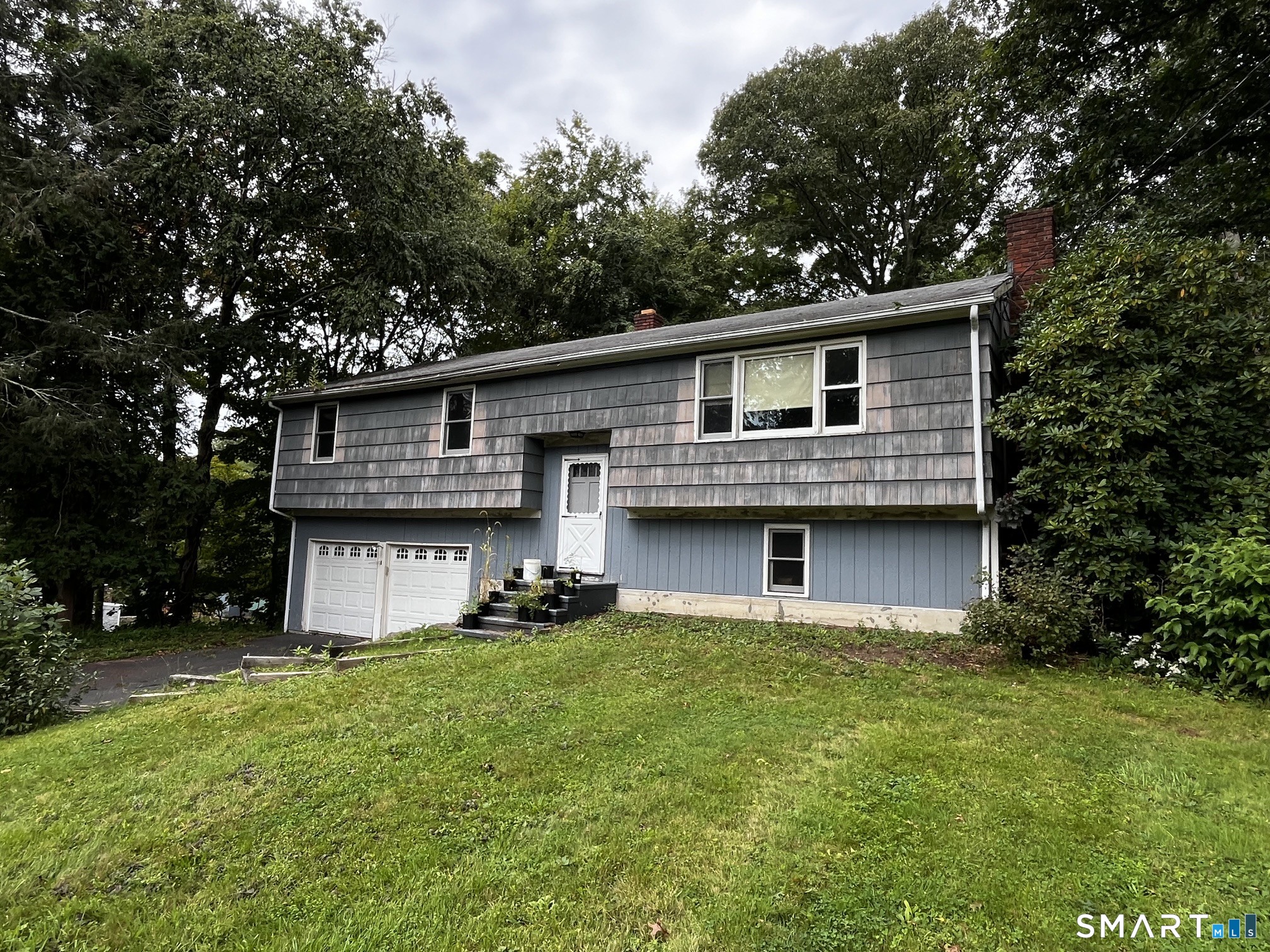 9 Misty Vale Road, Newtown, CT 06470 | For Sale at $275,000