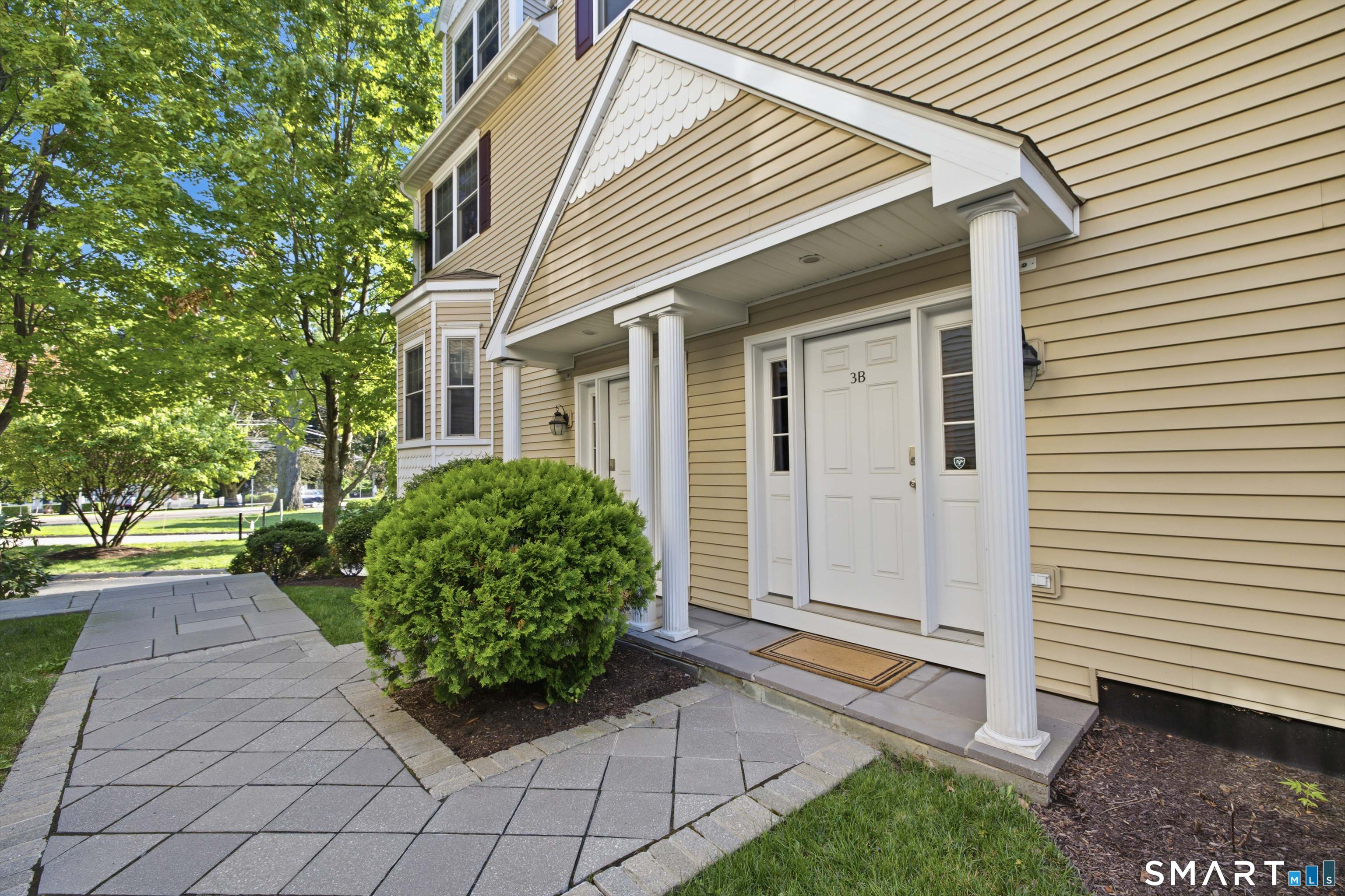 160 Glenbrook Road, 3b, Stamford, CT 06902 | For Sale at $699,000