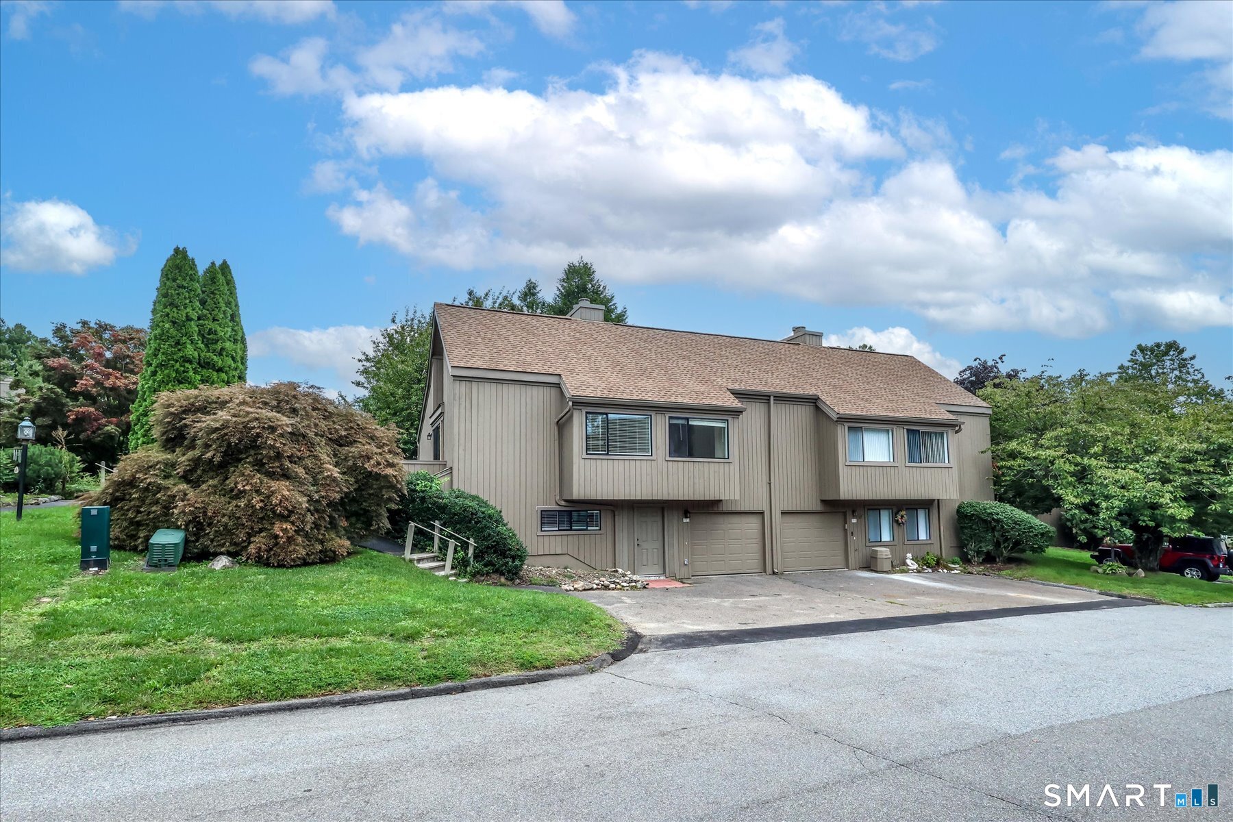 476 Commanche Lane, a, Stratford, CT 06614 | For Sale at $565,000