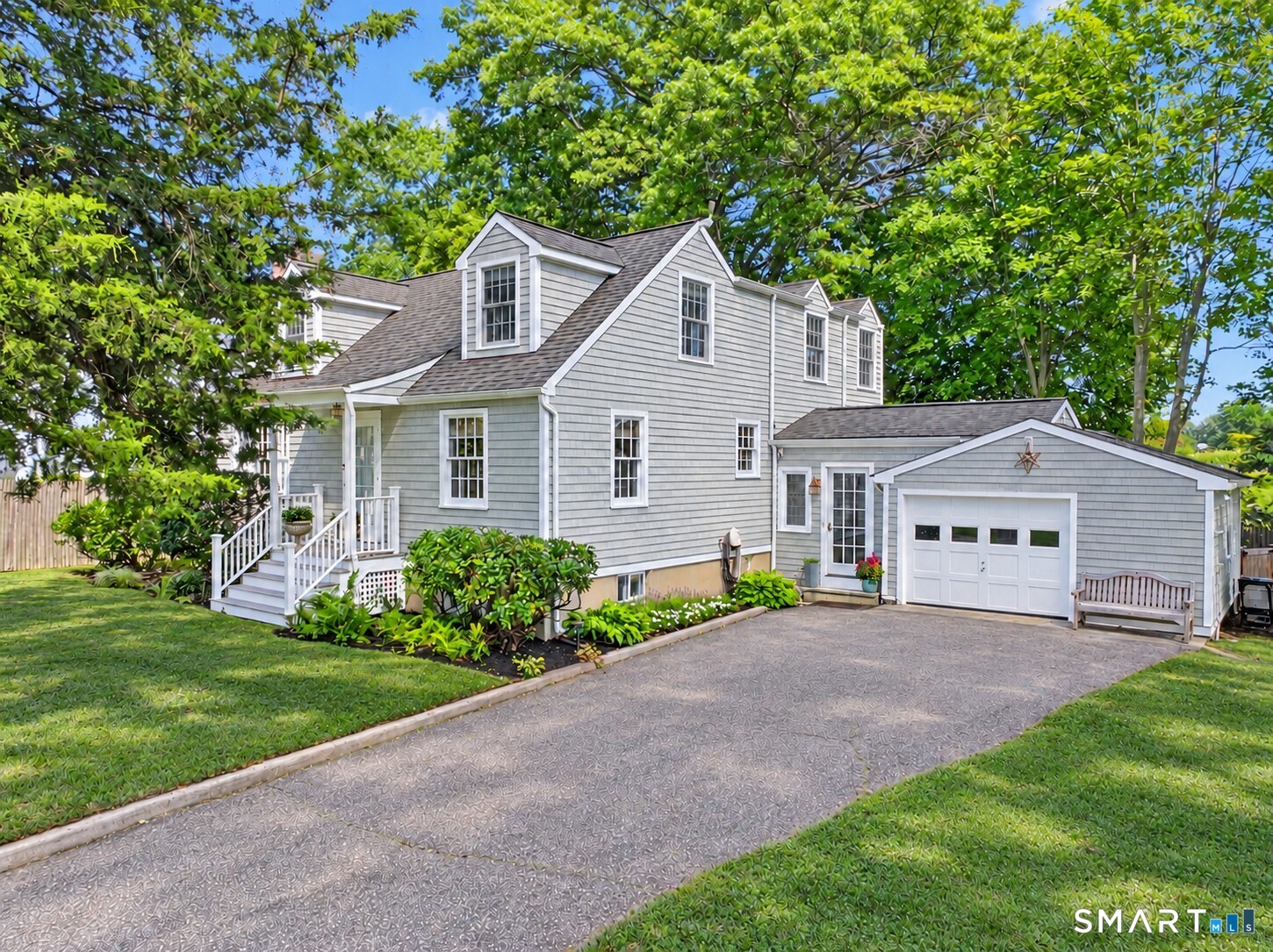 233 Beaumont Street, Fairfield, CT 06824 | For Sale at $1,379,000