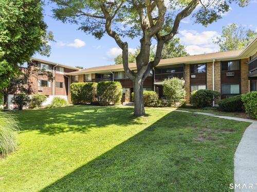 Waterfront condo home for sale located at 154 Cold Spring Road, 3, Stamford, CT 06905