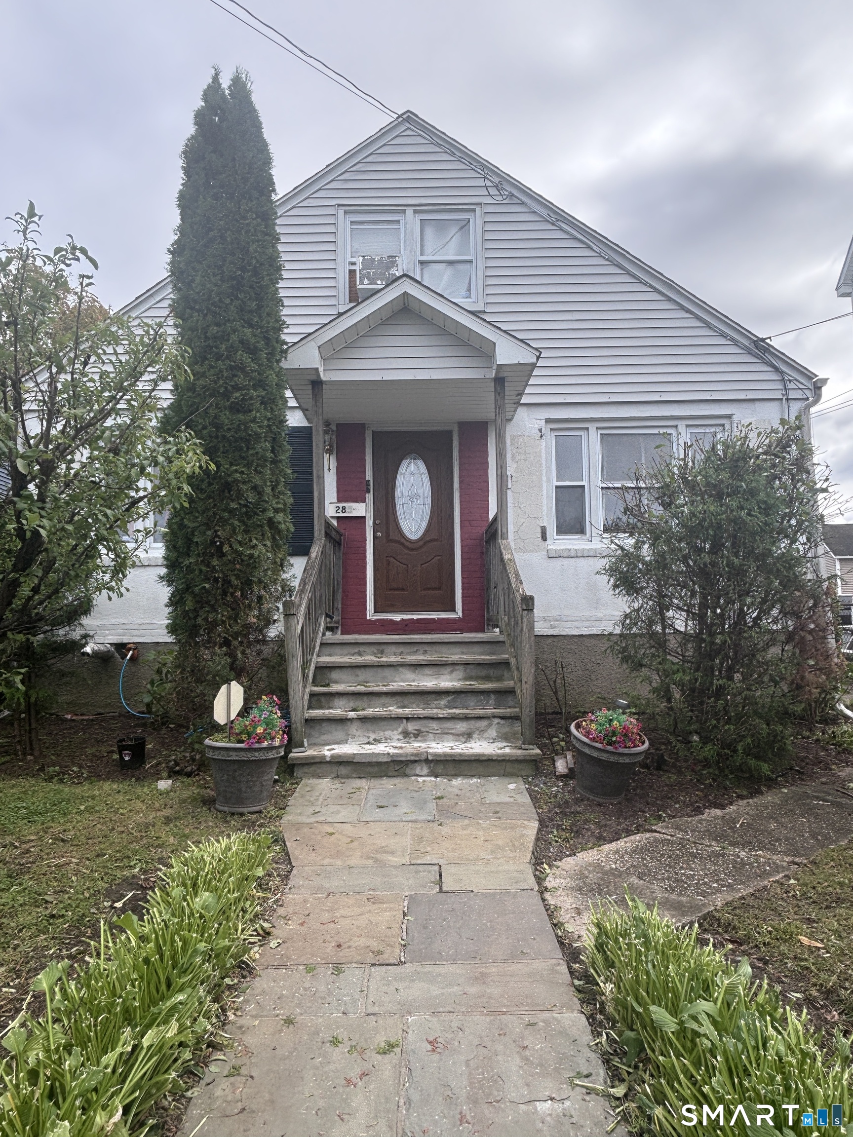 285 Charles Street, Bridgeport, CT 06606 | For Sale at $409,900