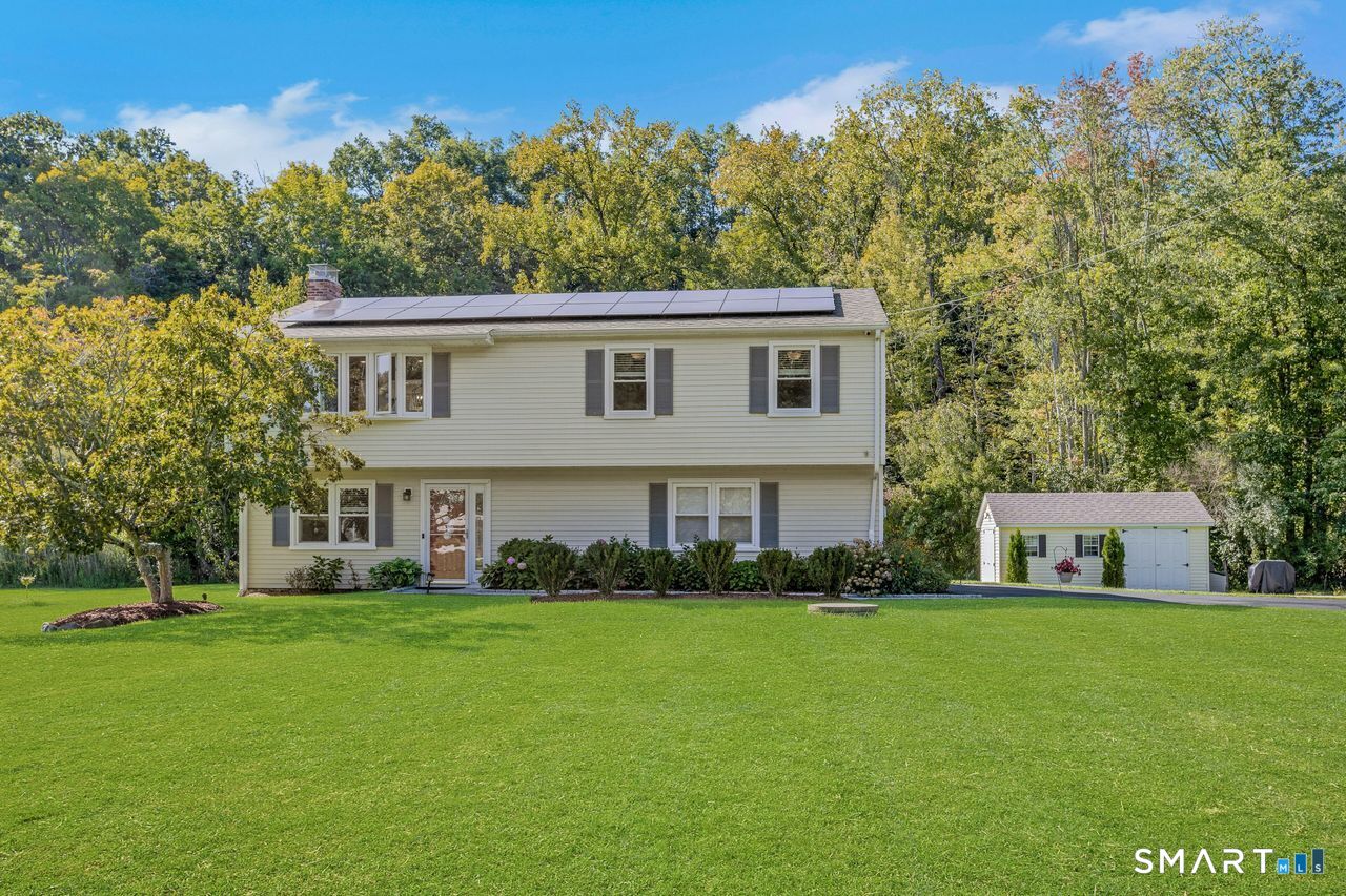 40 Greenridge Drive, Brookfield, CT 06804 | For Sale at $615,000
