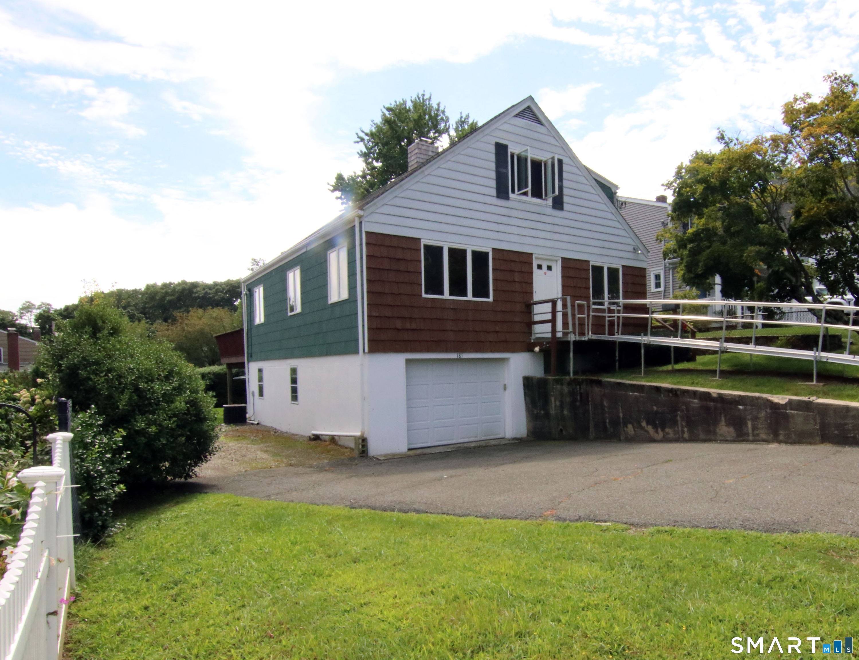 181 Hobart Avenue, Greenwich, CT 06831 | For Sale at $999,000