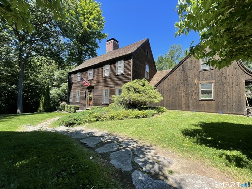  single family home for sale located at 31 Old Barn Road, Trumbull, CT 06611