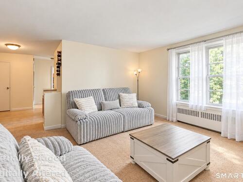  condo home for sale located at 46 Prospect Avenue, 4e, Norwalk, CT 06850