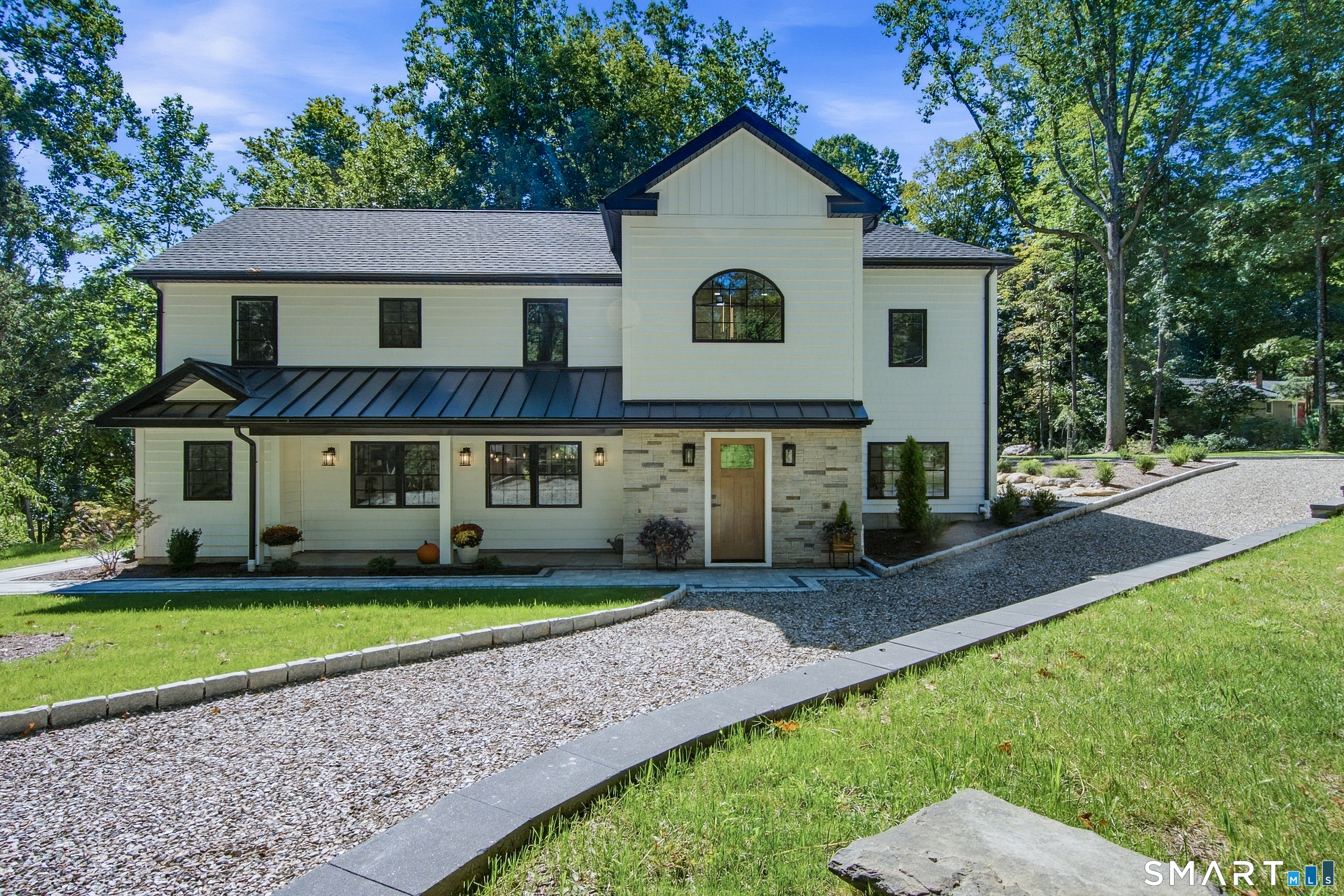 9 Bradley Lane, Newtown, CT 06482 | For Sale at $975,000