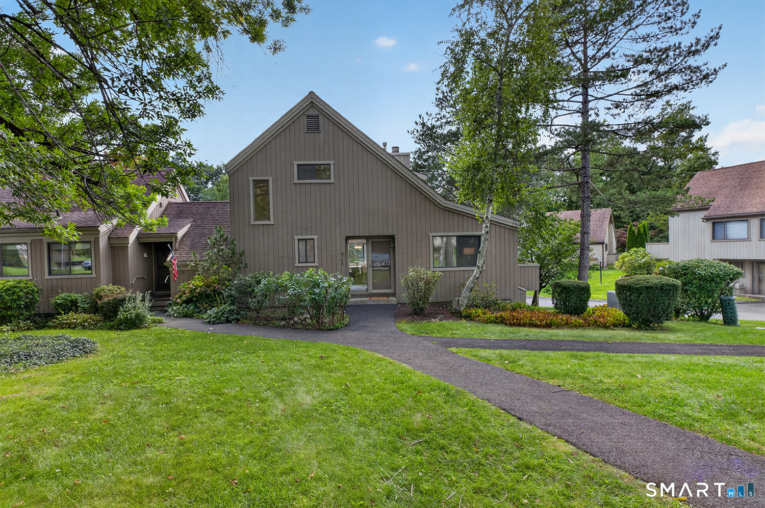 71 Dakota Lane, a, Stratford, CT 06614 | For Sale at $600,000