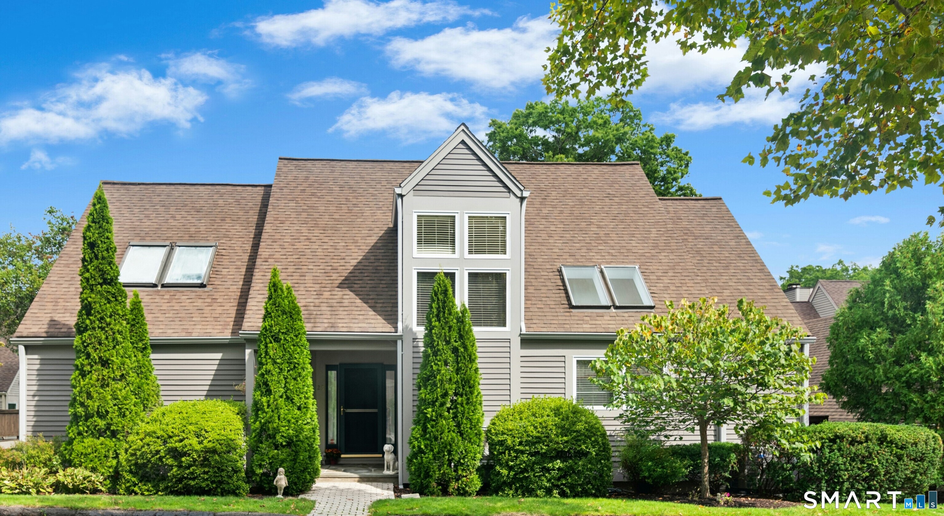 230 New Canaan Avenue, 23, Norwalk, CT 06850 | For Sale at $899,000