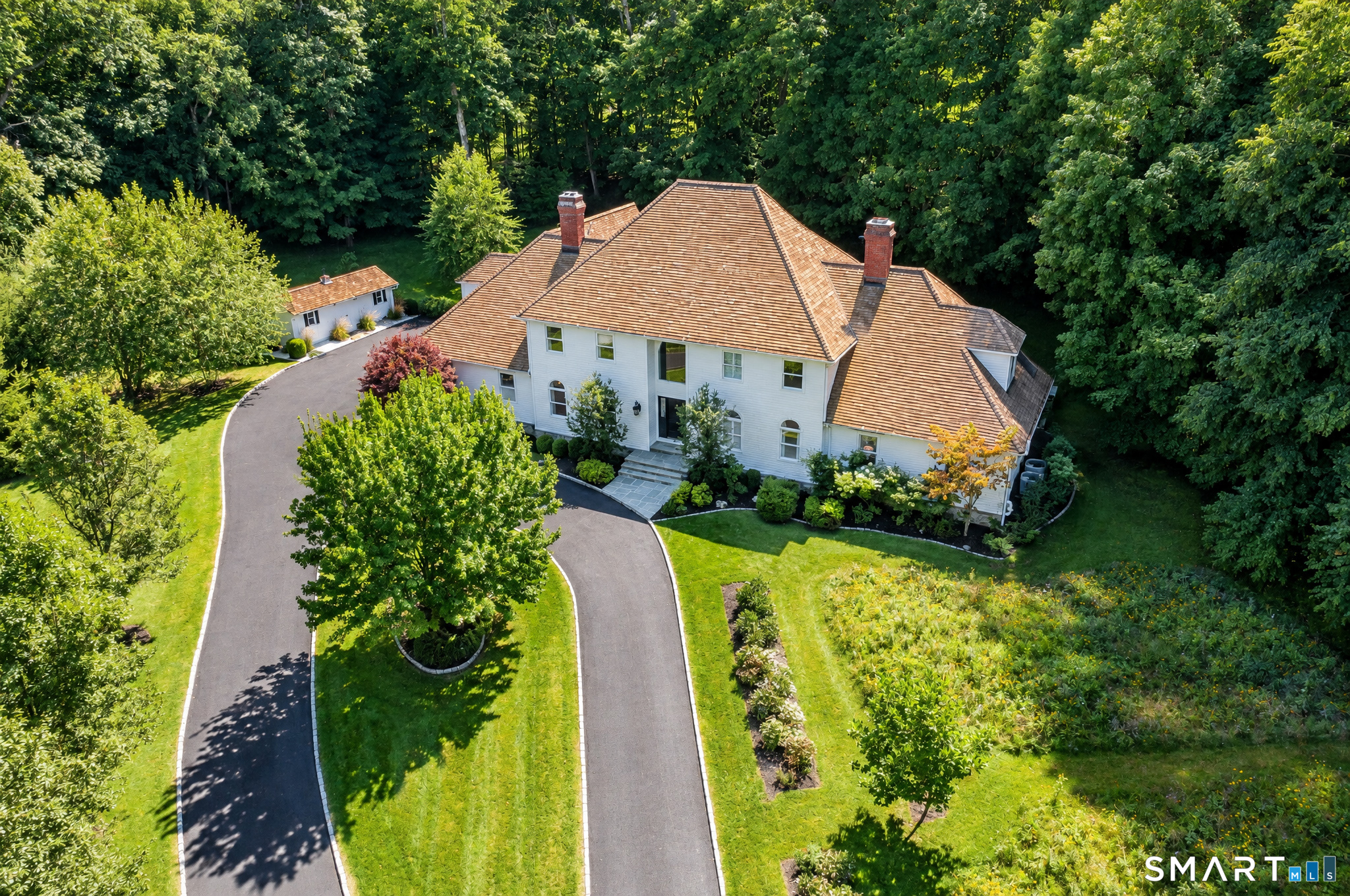 17 Equestrian Ridge, Newtown, CT 06470 | For Sale at $1,450,000