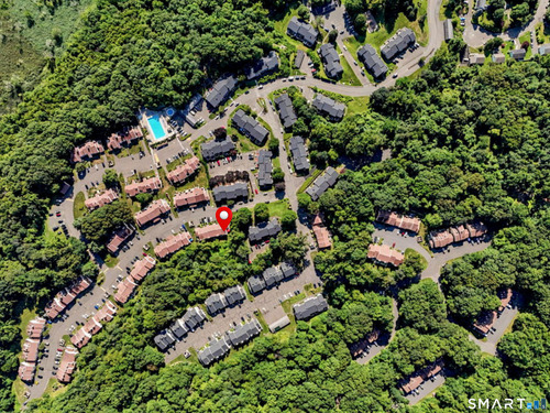  townhouse condo for sale located at 14 Deer Run, Bethel, CT 06801