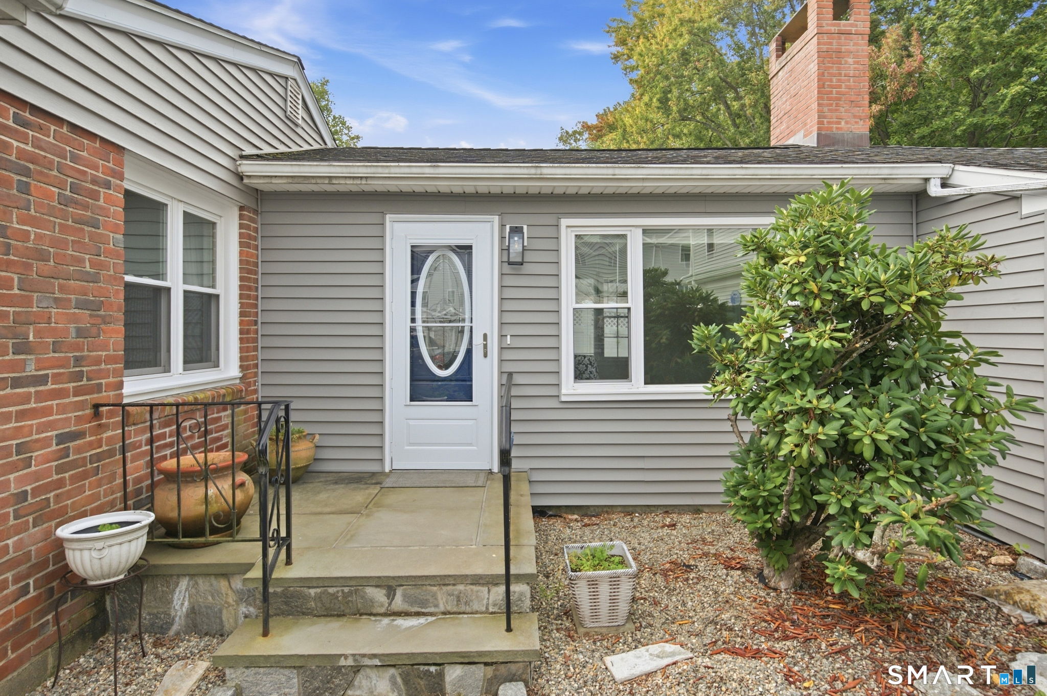 3 Beacon Square, Fairfield, CT 06825 | For Sale at $624,999