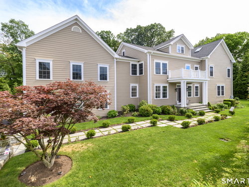  single family home for sale located at 354 Oaklawn Avenue, Stamford, CT 06905