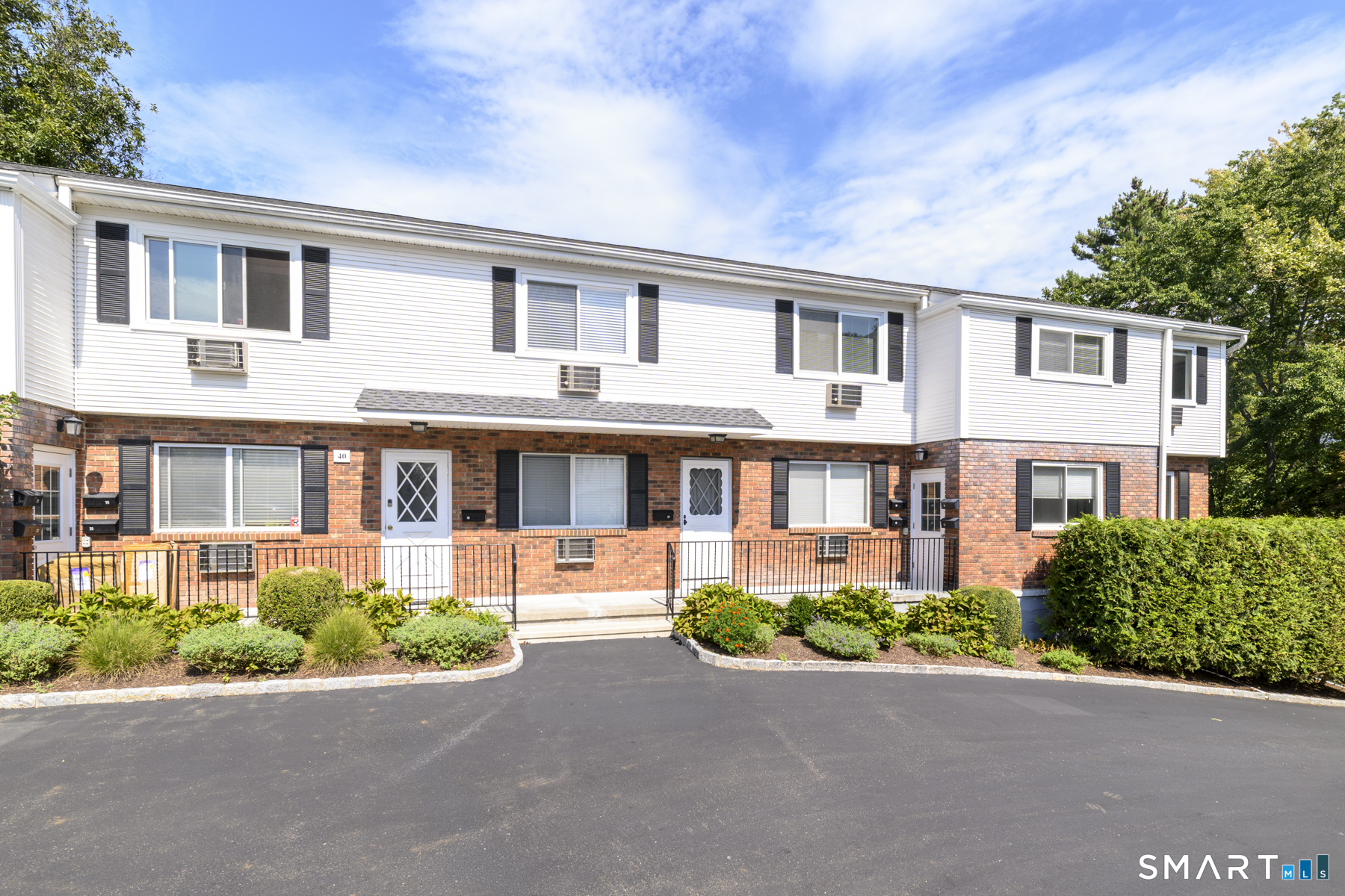 40 Cerretta Street, 13d, Stamford, CT 06907 | For Sale at $275,000