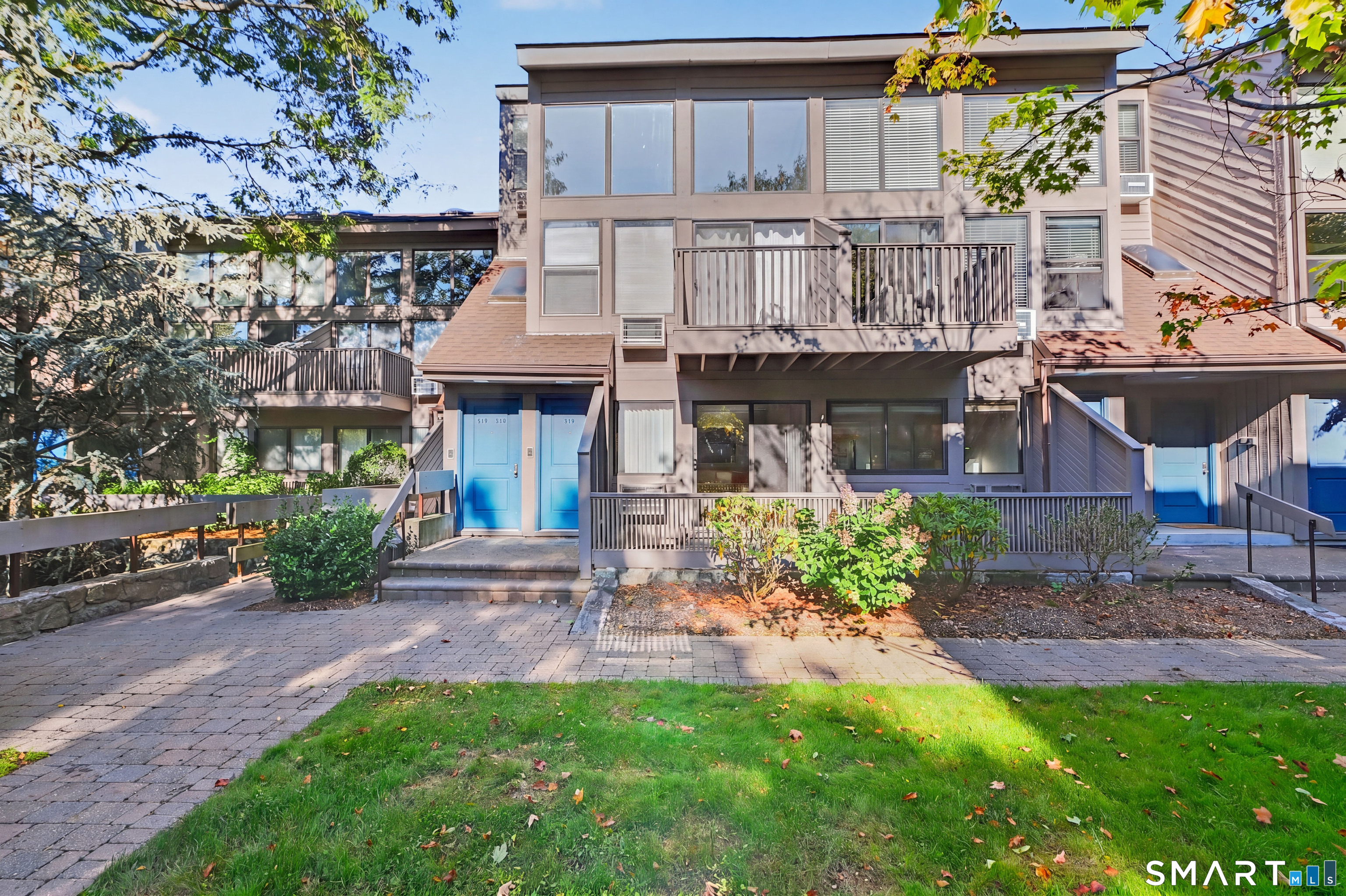 1465 East Putnam Avenue, 510, Greenwich, CT 06870 | For Sale at $549,000