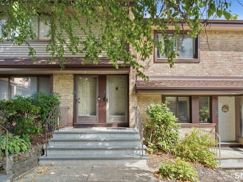  condo home for sale located at 2437 Bedford Street, c17, Stamford, CT 06905