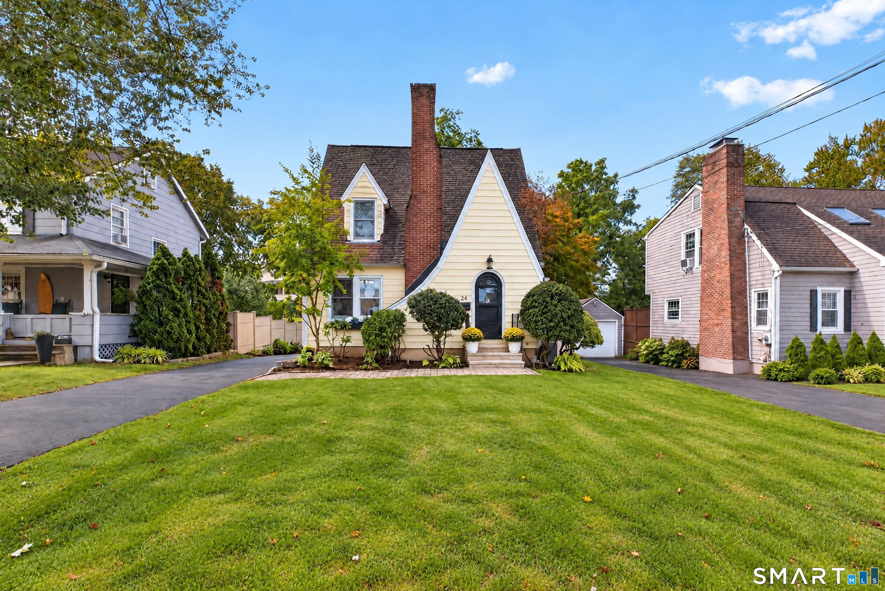 24 CEDAR CREST Cedar Crest Road, Norwalk, CT 06854 | For Sale at $559,000
