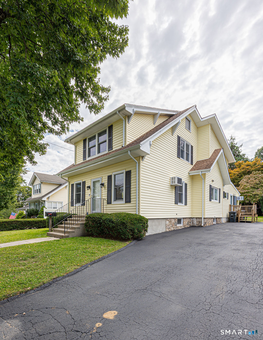 78 Knapp Street, Stamford, CT 06907 | For Sale at $810,000