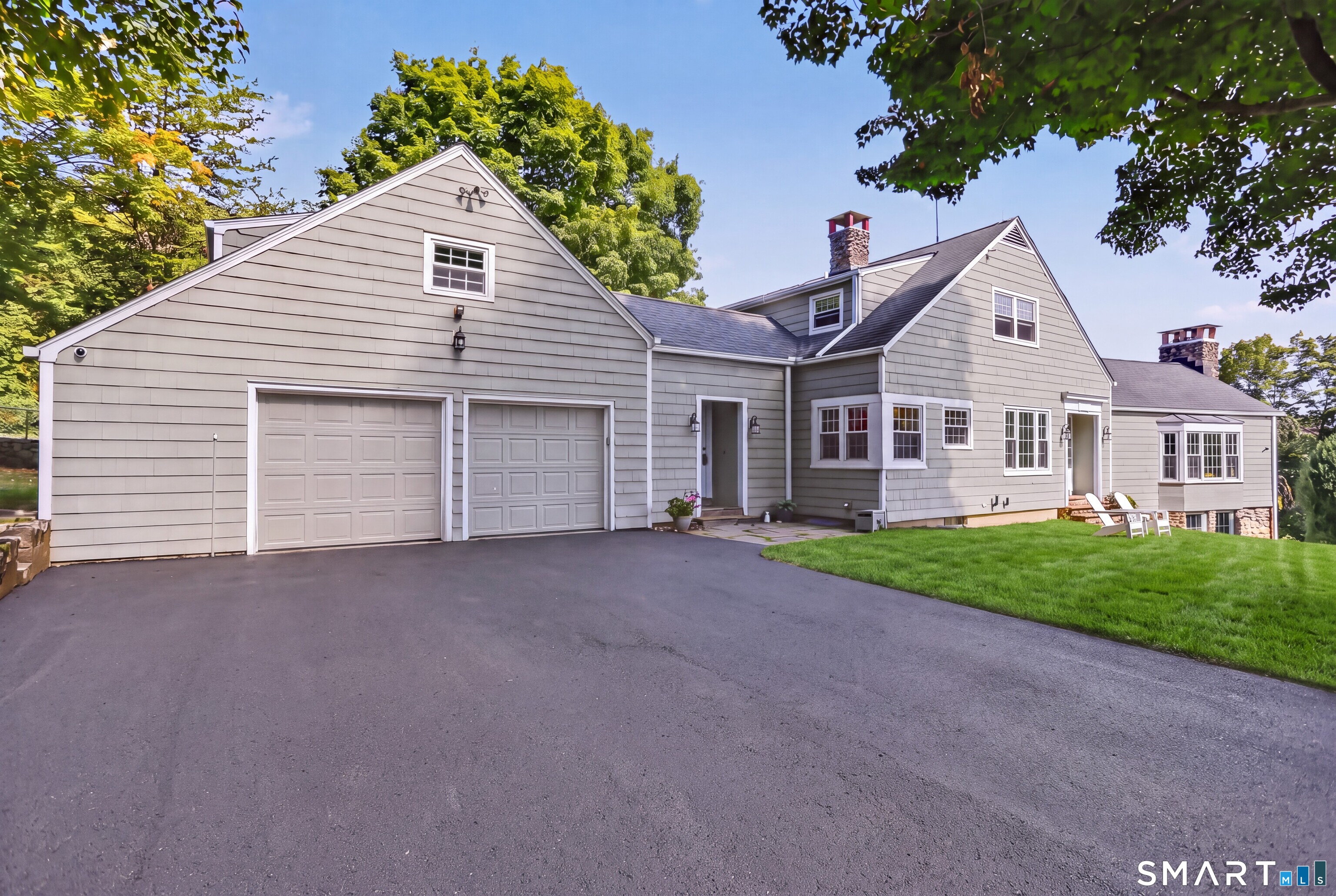 195 Webb Circle, Monroe, CT 06468 | For Sale at $949,000