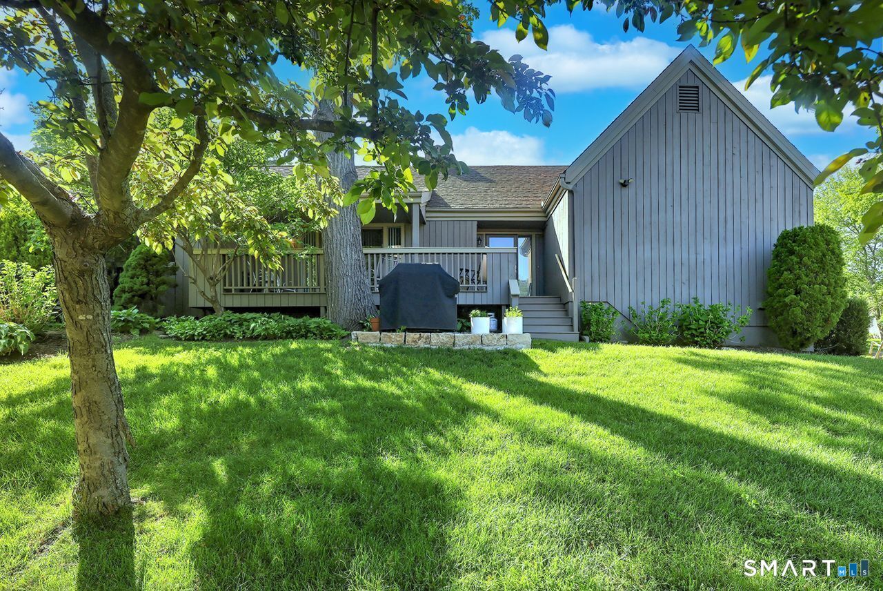 209 Acorn Lane, b, Stratford, CT 06614 | For Sale at $554,000