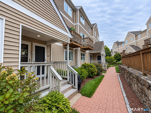  townhouse condo for sale located at 55 Glenrock, 55, Norwalk, CT 06850