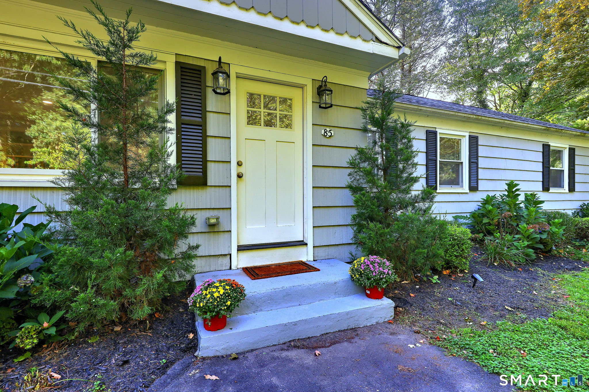 85 Walnut Street, Monroe, CT 06468 | For Sale at $595,000