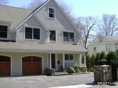  townhouse condo for sale located at 134 Millport Avenue, 134, New Canaan, CT 06840