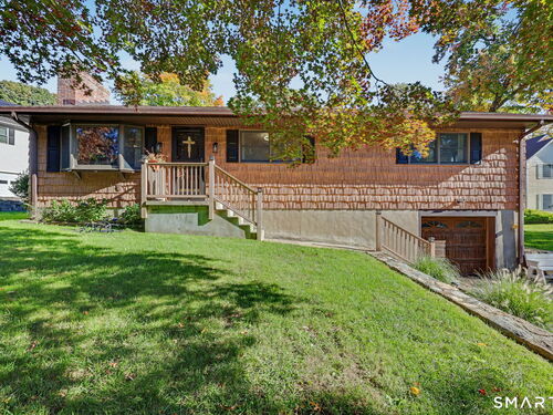  single family home for sale located at 115 North Street, Trumbull, CT 06611