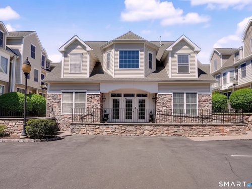  townhouse condo for sale located at 85 Camp Avenue, 11i, Stamford, CT 06907