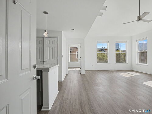  condo home for sale located at 25 Adams Avenue, 416, Stamford, CT 06902