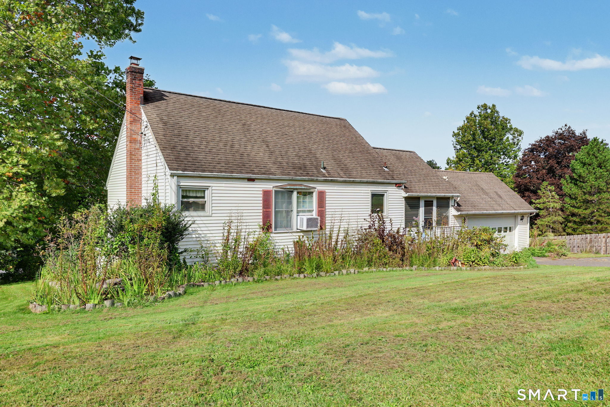 4 Johns Road, Brookfield, CT 06804 | For Sale at $319,900