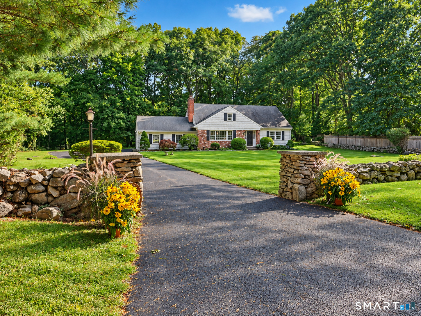 17 Driftwood Lane, Norwalk, CT 06851 | For Sale at $949,000