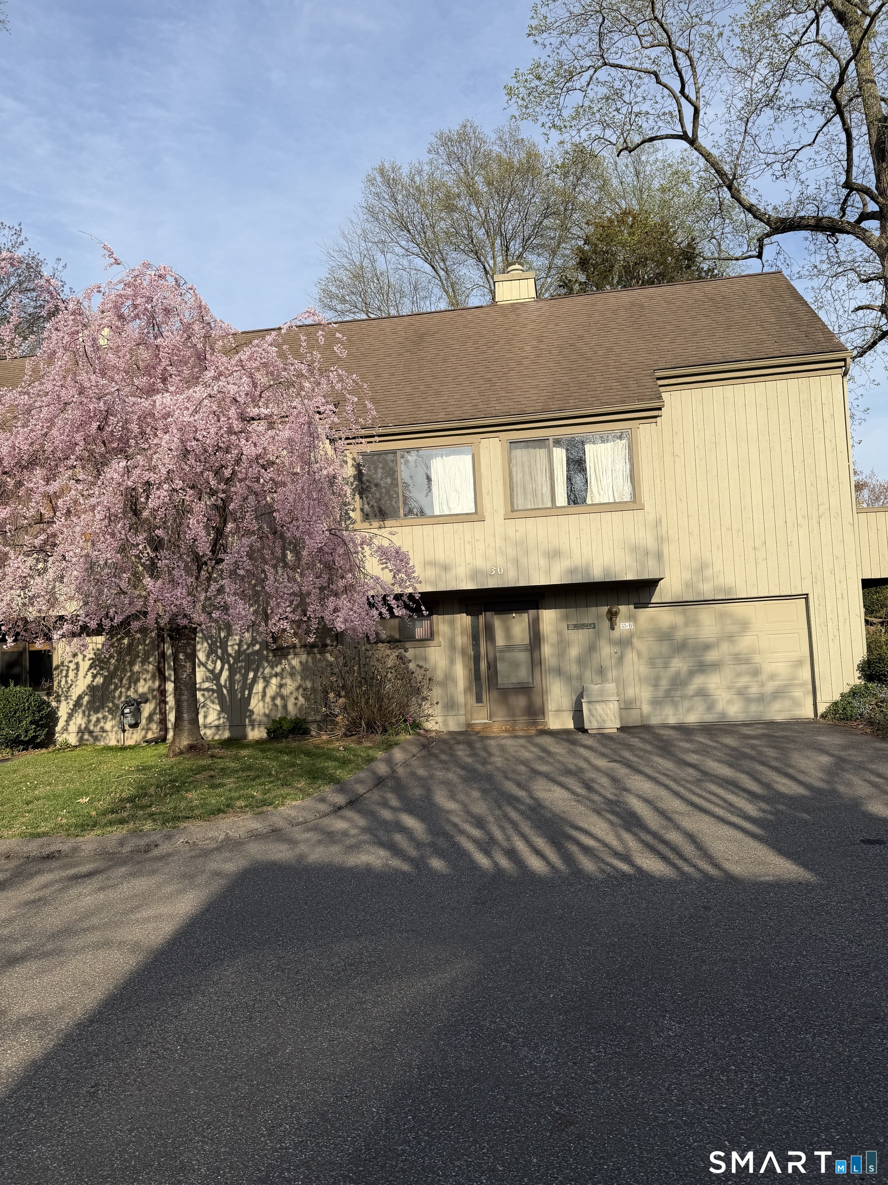 55 Black Hawk Lane, b, Stratford, CT 06614 | For Sale at $639,000