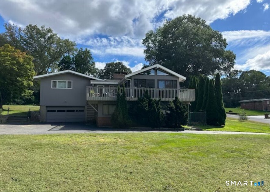 25 Oakridge Road, Trumbull, CT 06611 | For Sale at $860,000
