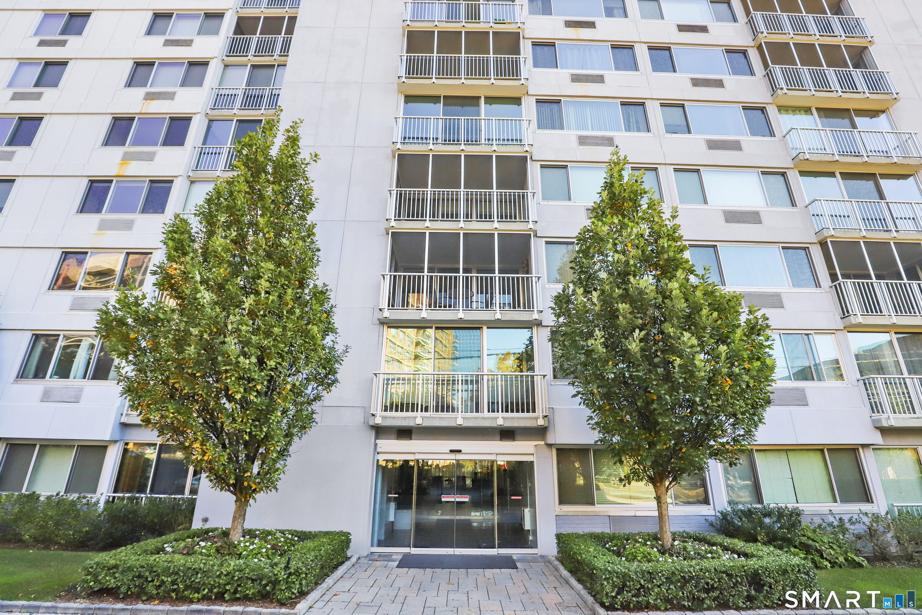 1 Strawberry Hill Avenue, 12e, Stamford, CT 06902 | For Sale at $565,000