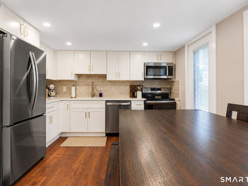  townhouse condo for sale located at 1285 Hope Street, 12, Stamford, CT 06907