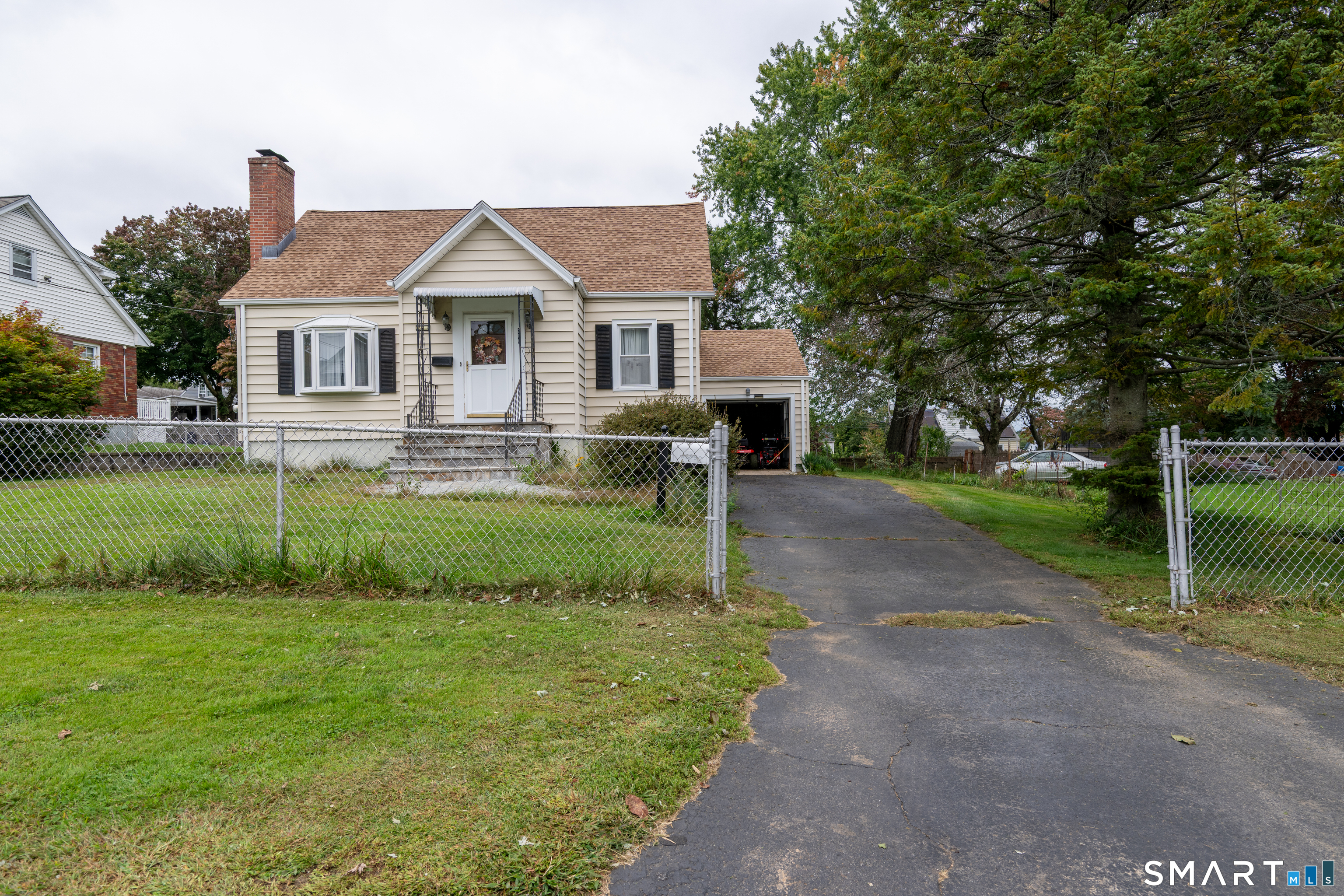 286 Sylvan Street, Bridgeport, CT 06606 | For Sale at $345,000