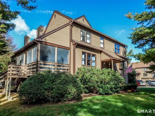  townhouse condo for sale located at 3 Rockview Circle, 3, Monroe, CT 06468